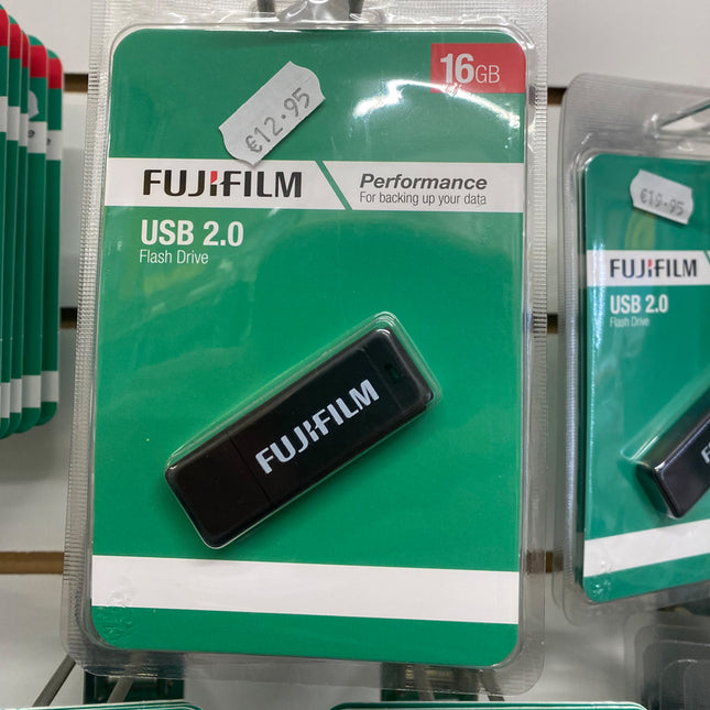 Fujifilm 16GB USB 2.0 Flash Drive – USB Memory Stick