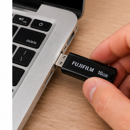 Fujifilm 16GB USB 2.0 Flash Drive – USB Memory Stick
