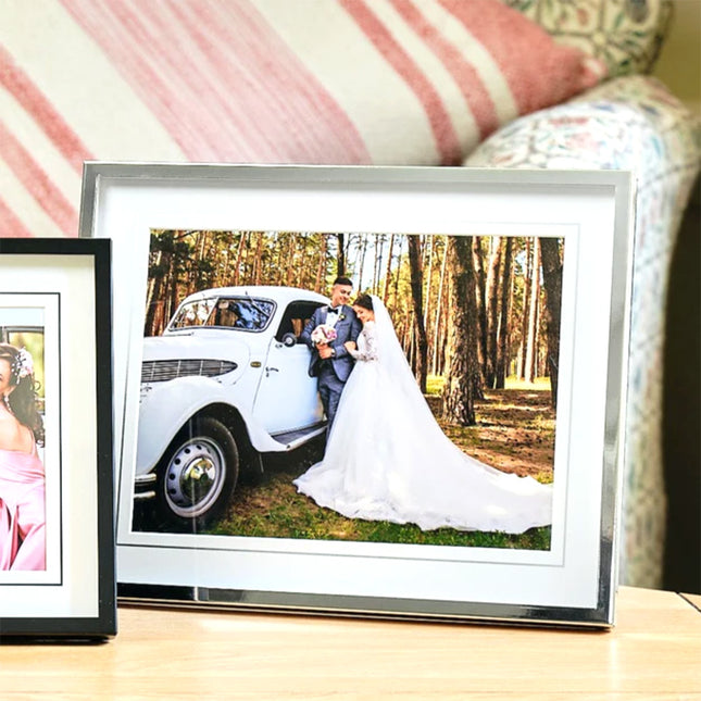 9X7 Vienna Silver Line Photo Frame by Kenro For 7X5 Photos